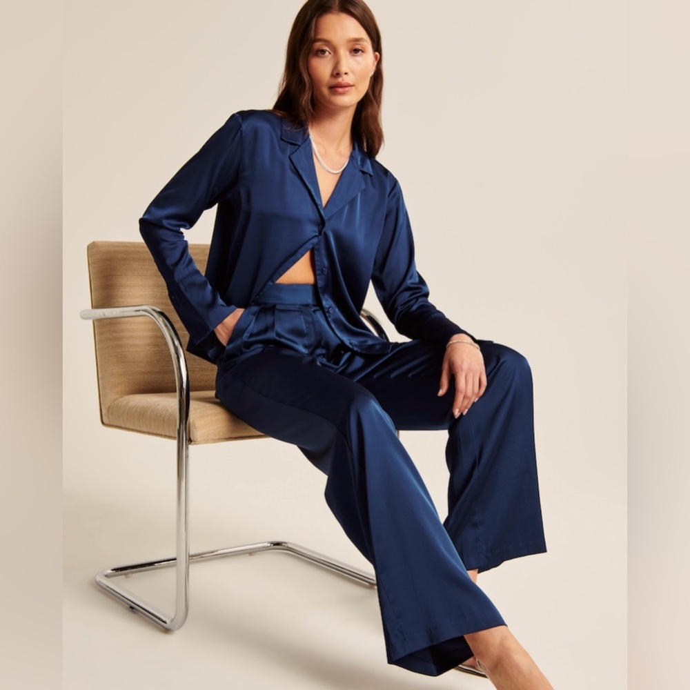 Elegant Blue Silk Pants Set